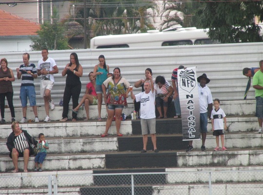 Animada torcida do Nacional de Uberaba